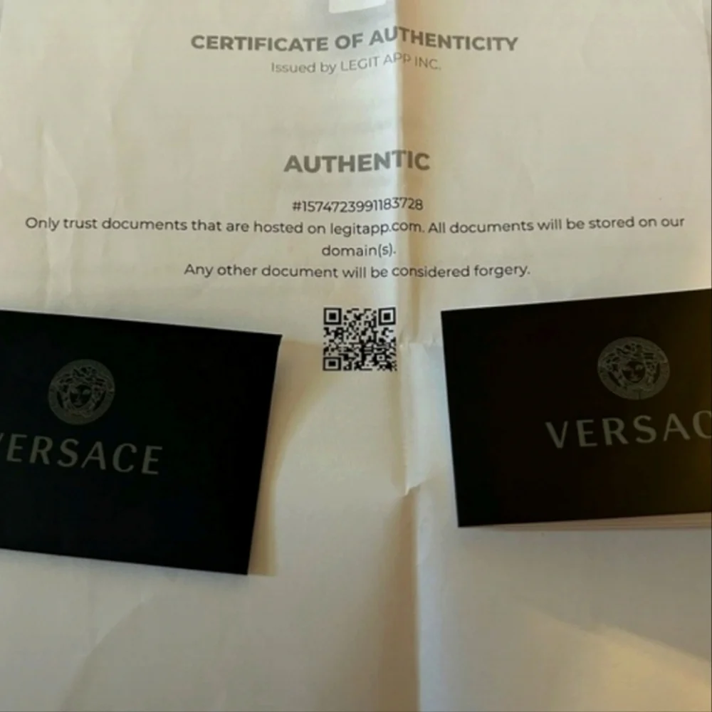 VERSACE Medusa Wristlet Zip Clutch Caramel Leather Pouch with Dust Bag & COA - Picture 8 of 9